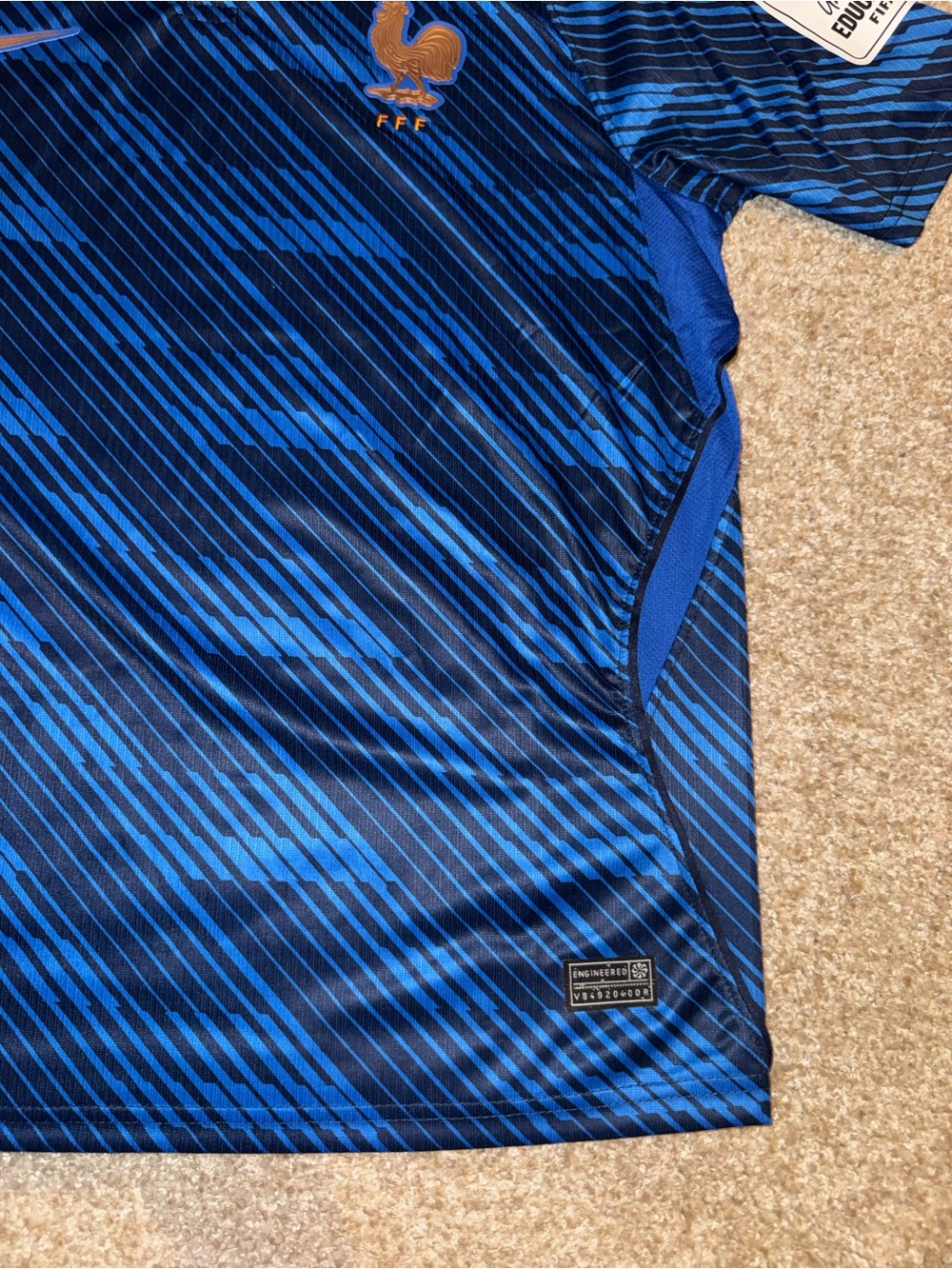 Nike France 2026 Men’s Home Soccer Jersey 🆕 - Picture 5 of 7